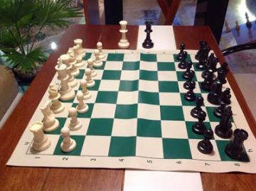 Bán bộ Quân bàn cờ vua tiêu chuẩn sách cờ vua tại Hồ Chí Minh