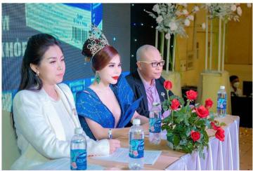Doanh nhân Nguyễn Phong Lan – Lộng lẫy xuất hiện tại sự kiện họp báo ra mắt sản phẩm thương hiệu VN PORIN