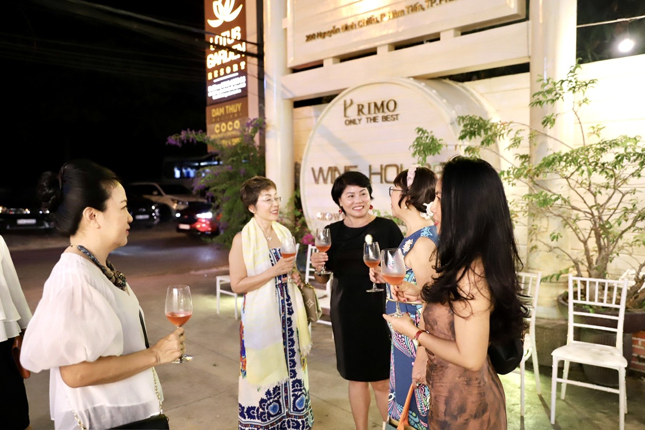 Bán Khách Sạn Sang Trọng Lotus Garden Resort Mũi Né - Cơ Hội Đầu Tư Vàng
